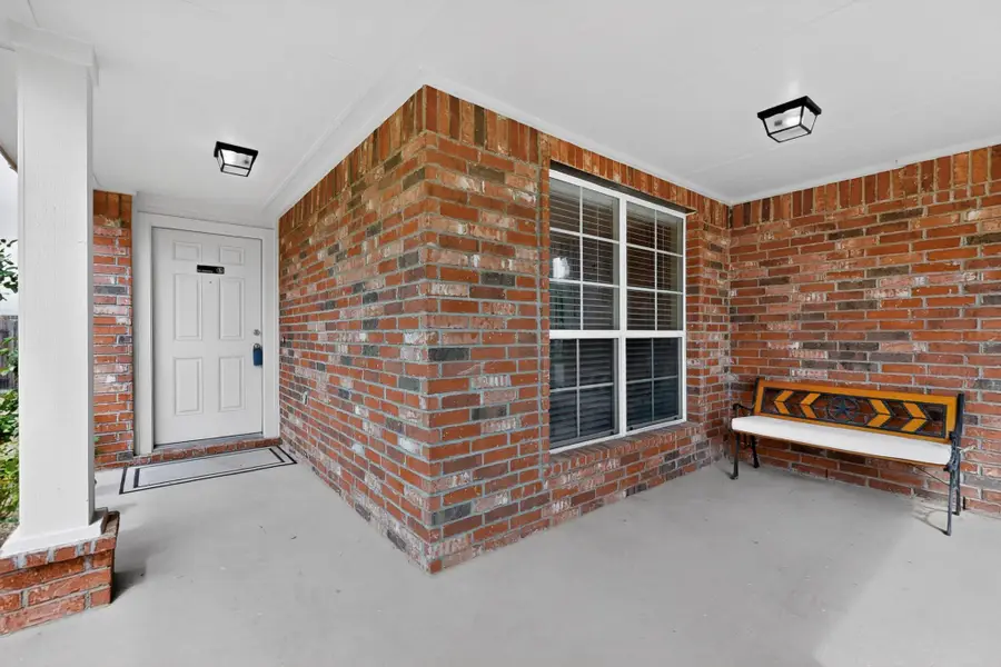 211 Lidell St, Hutto, TX 78634 - #2