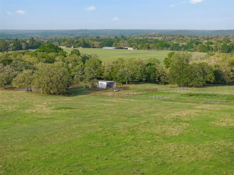 1241 County Road 406, Lexington, TX 78947 - #3