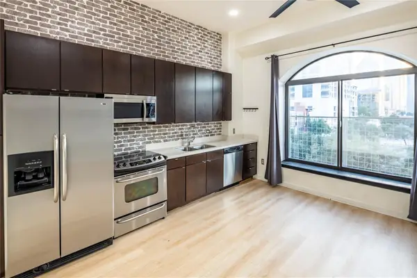 507 Sabine St #404, Austin, TX 78701