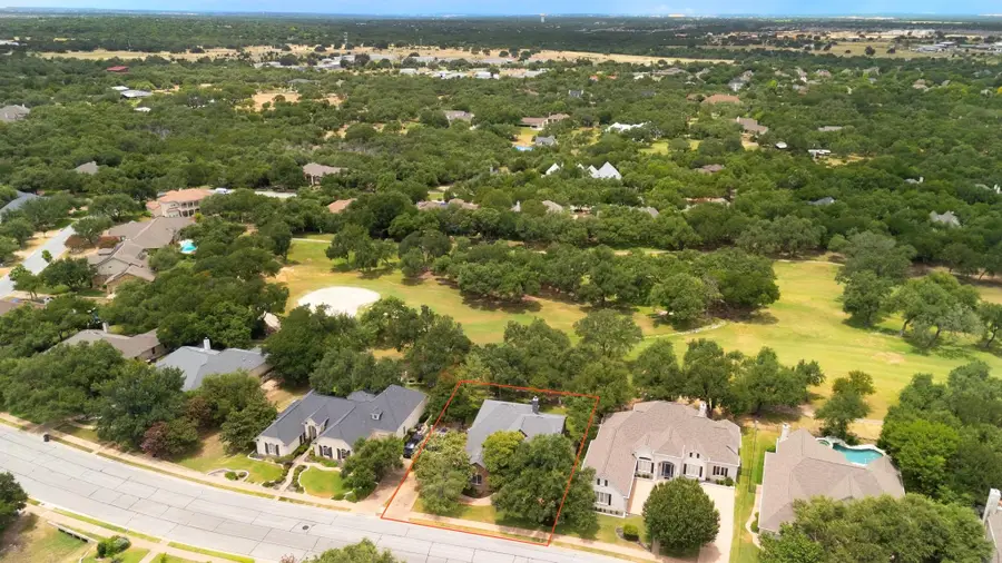 430 Champions Dr, Georgetown, TX 78628 - #2