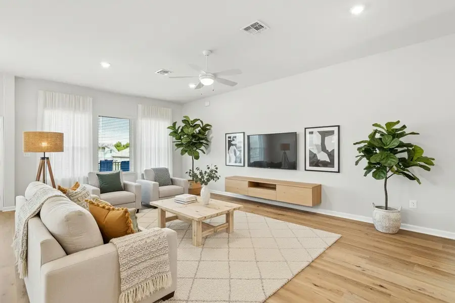 116 Freeman Day Dr, Bastrop, TX 78602 - Image #2