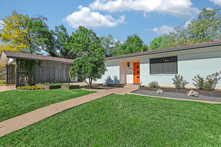 1601 E 19th St, Georgetown, TX 78626 - #2
