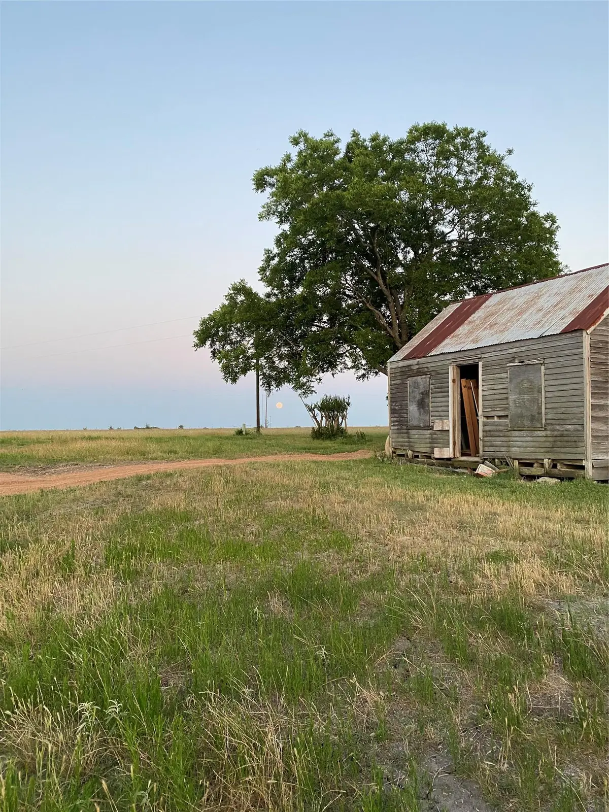 939 Knape Rd, La Grange, TX 78945 - #1