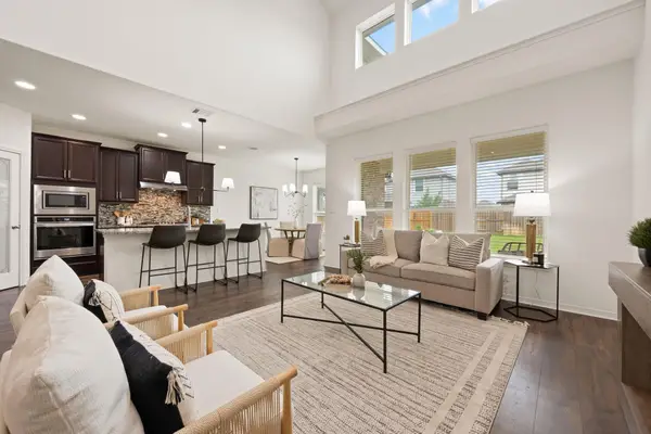 2213 Santa Isabella Dr, Leander, TX 78641