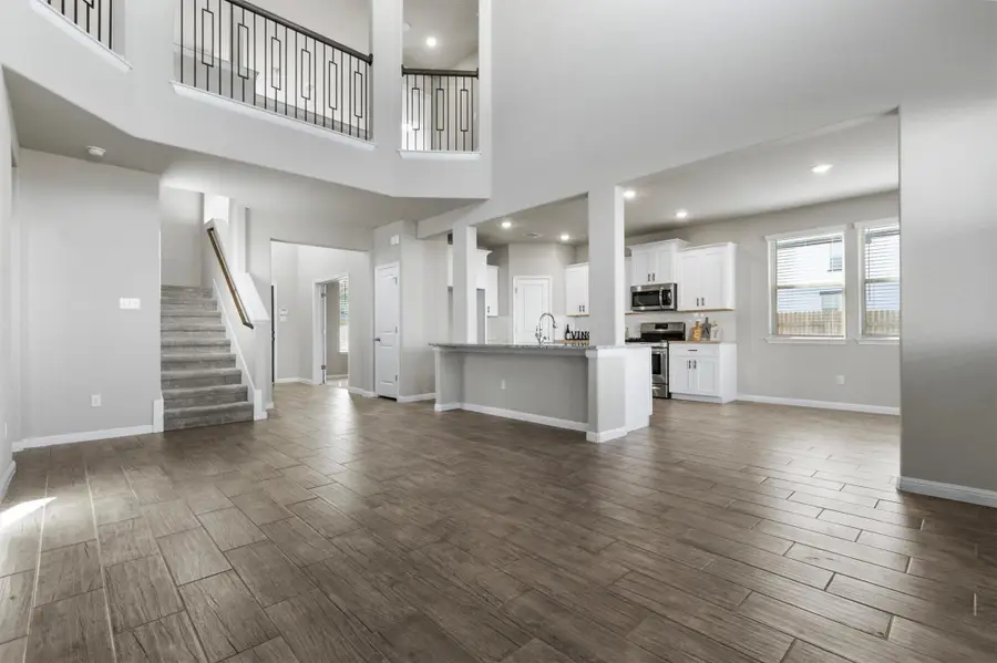 301 Greenway Dr, Georgetown, TX 78628 - Image #3