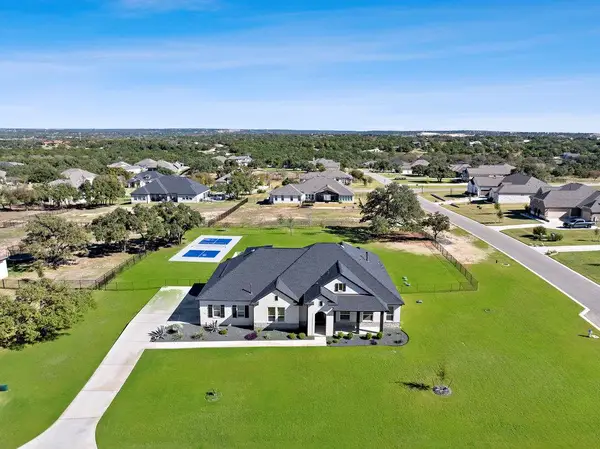 100 Pueblo Peak Cv, Liberty Hill, TX 78642