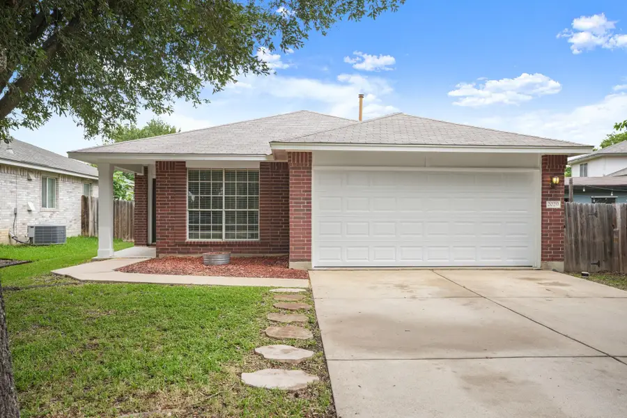 2029 Buckley Ln, Round Rock, TX 78664 - #2