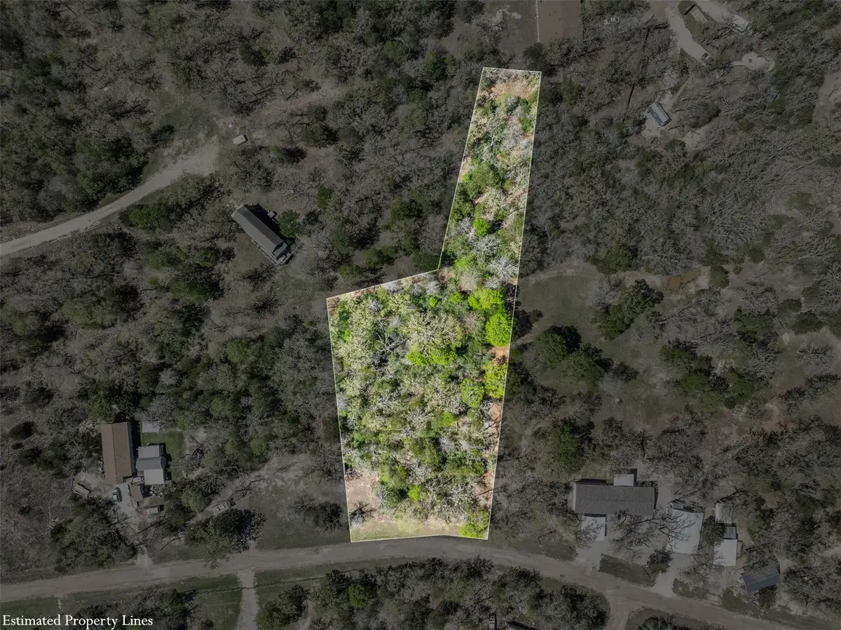 411 Cowboys Dr, Somerville, TX 77879 - #1