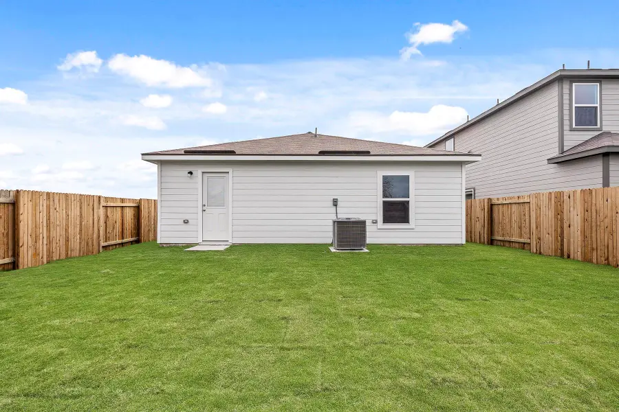 18316 Stellers Sea St, Elgin, TX 78621 - #2