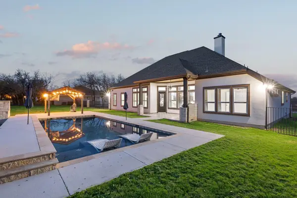 112 Red Mulberry Way, Leander, TX 78641