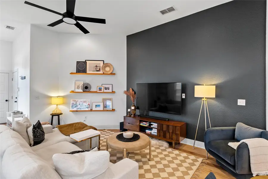 1412 Casa Dr, Austin, TX 78745 - #2