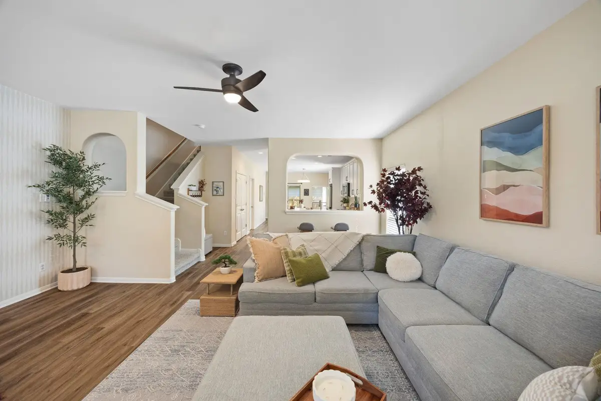 2200 Amur Dr, Austin, TX 78745 - #1