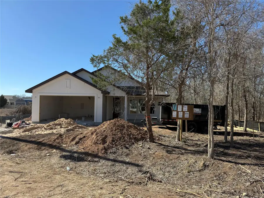 137 E Pauwela Ln, Bastrop, TX 78602 - Image #2