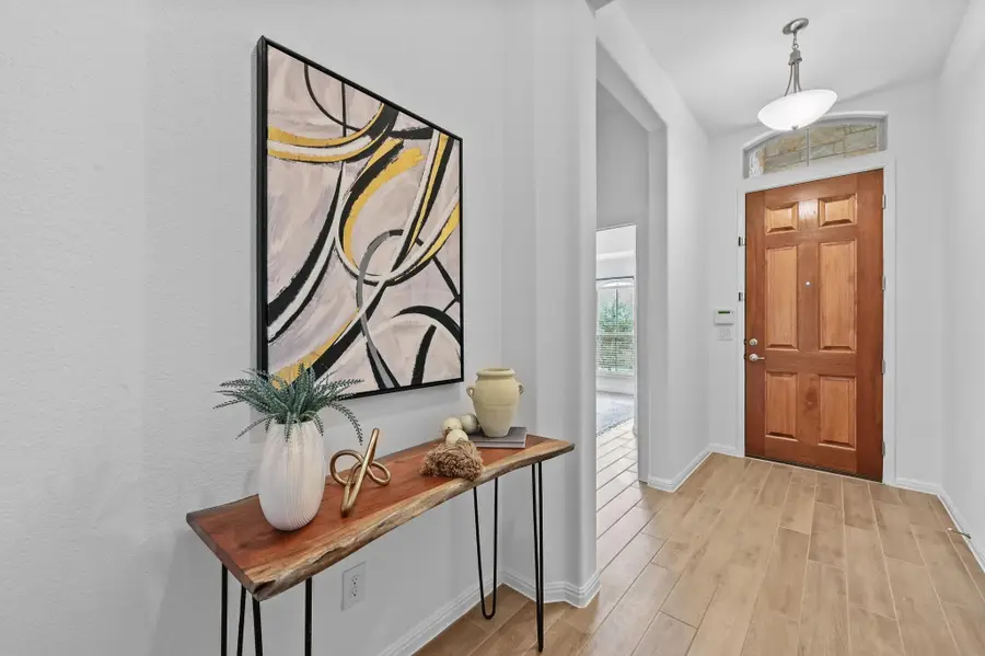 918 Valley View Dr, Leander, TX 78641 - Image #3