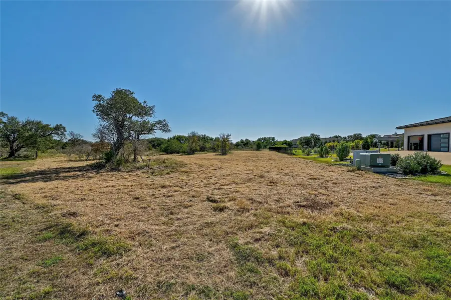 109 Rolling Hills Ct, Spicewood, TX 78669 - Image #2