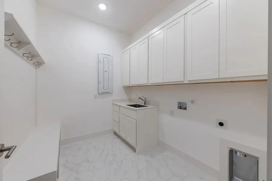 2929 Ralph Drees Dr, Leander, TX 78641 - Image #3