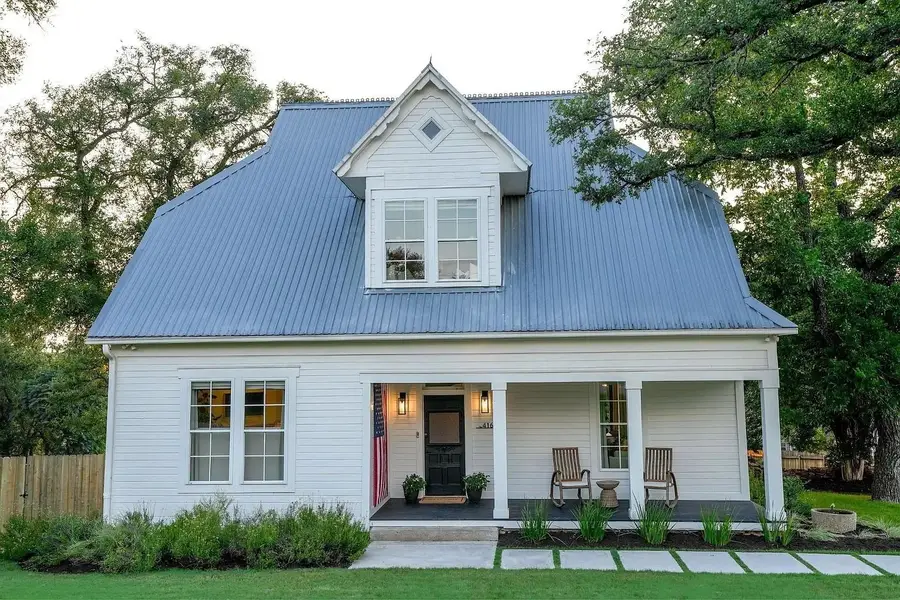 416 Avenue E, Marble Falls, TX 78654 - #2