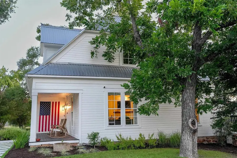 416 Avenue E, Marble Falls, TX 78654 - #3