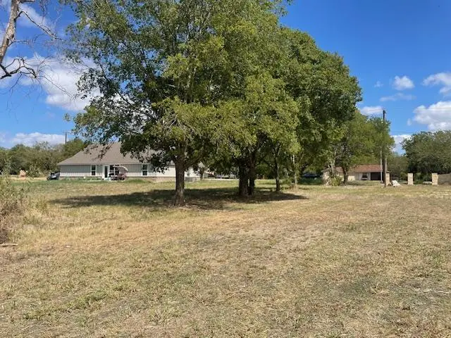 703 4th St, Bruceville Eddy, TX 76524 - Image #1