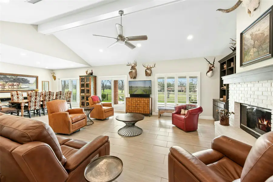 407 Olympia Fields St, Meadowlakes, TX 78654 - #3