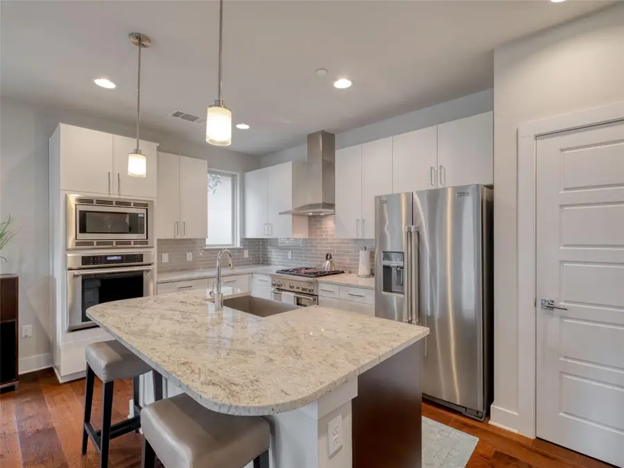 1205 Elm St #8, Austin, TX 78703 - #2