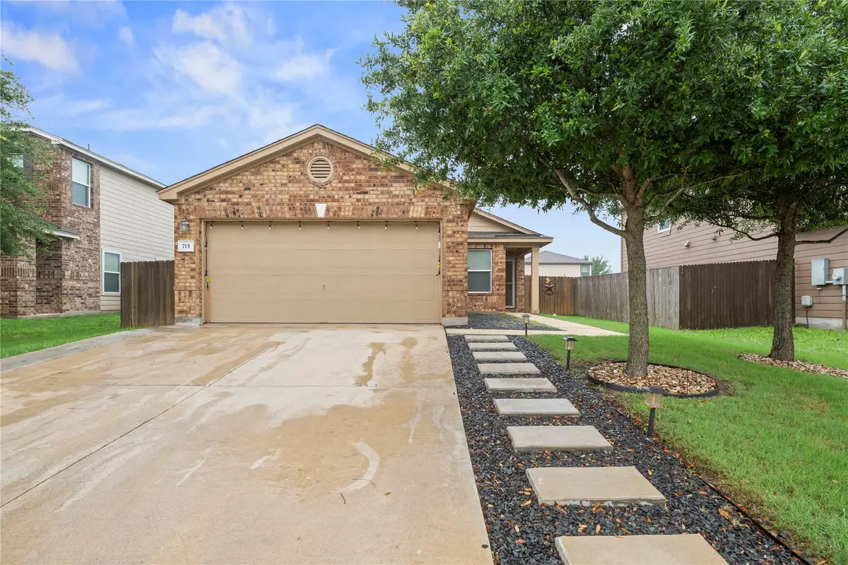 715 Estes Park, Taylor, TX 76574 - #1