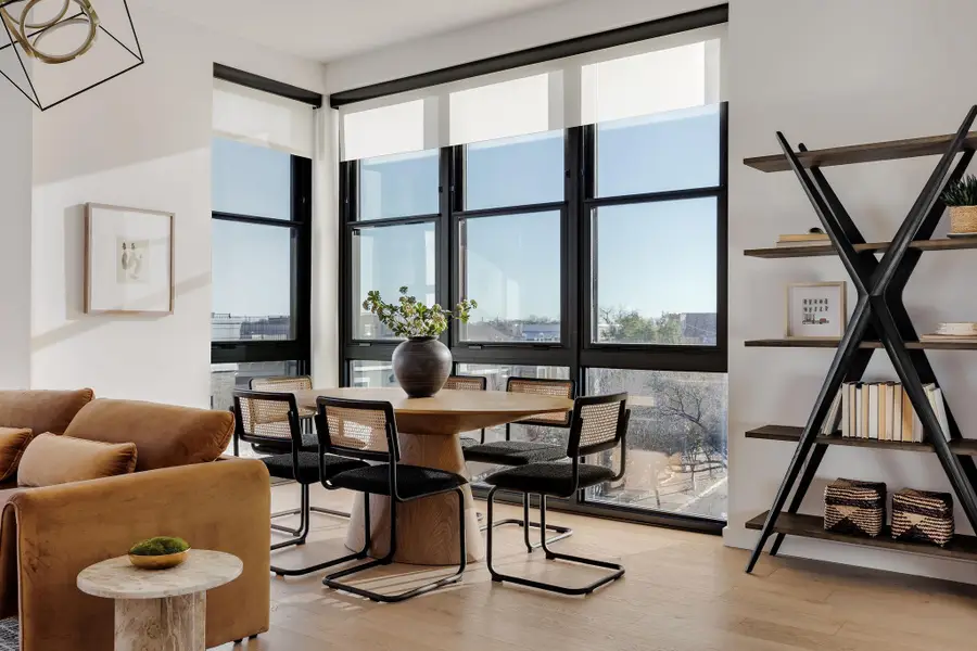 800 Embassy Dr #408, Austin, TX 78702 - #3