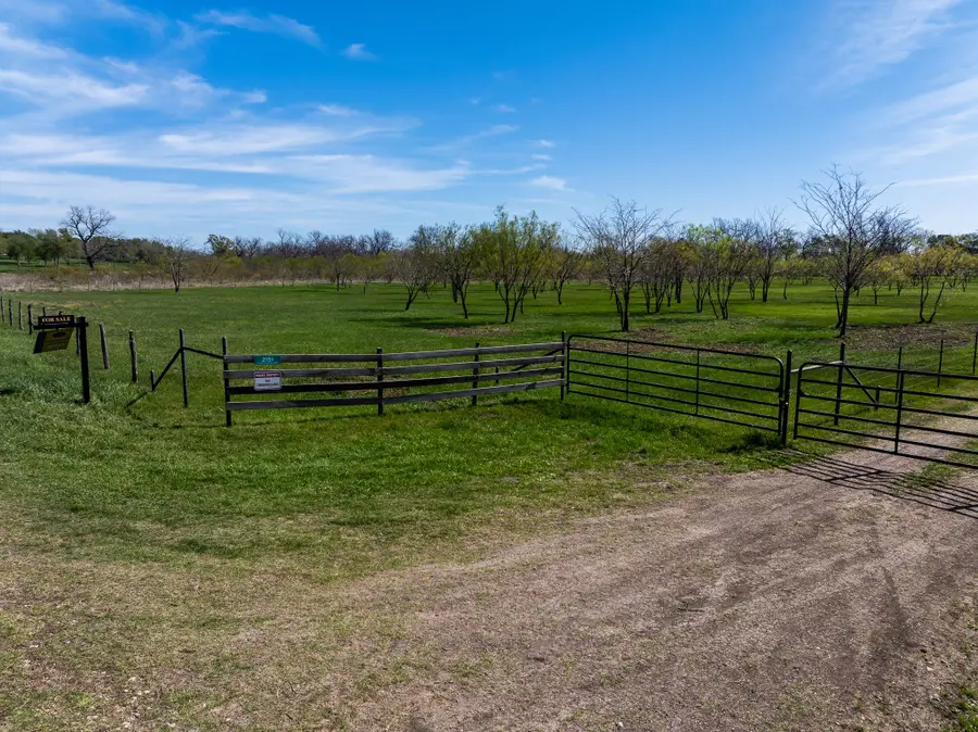 2151 County Road 429, Rockdale, TX 76567 - #2