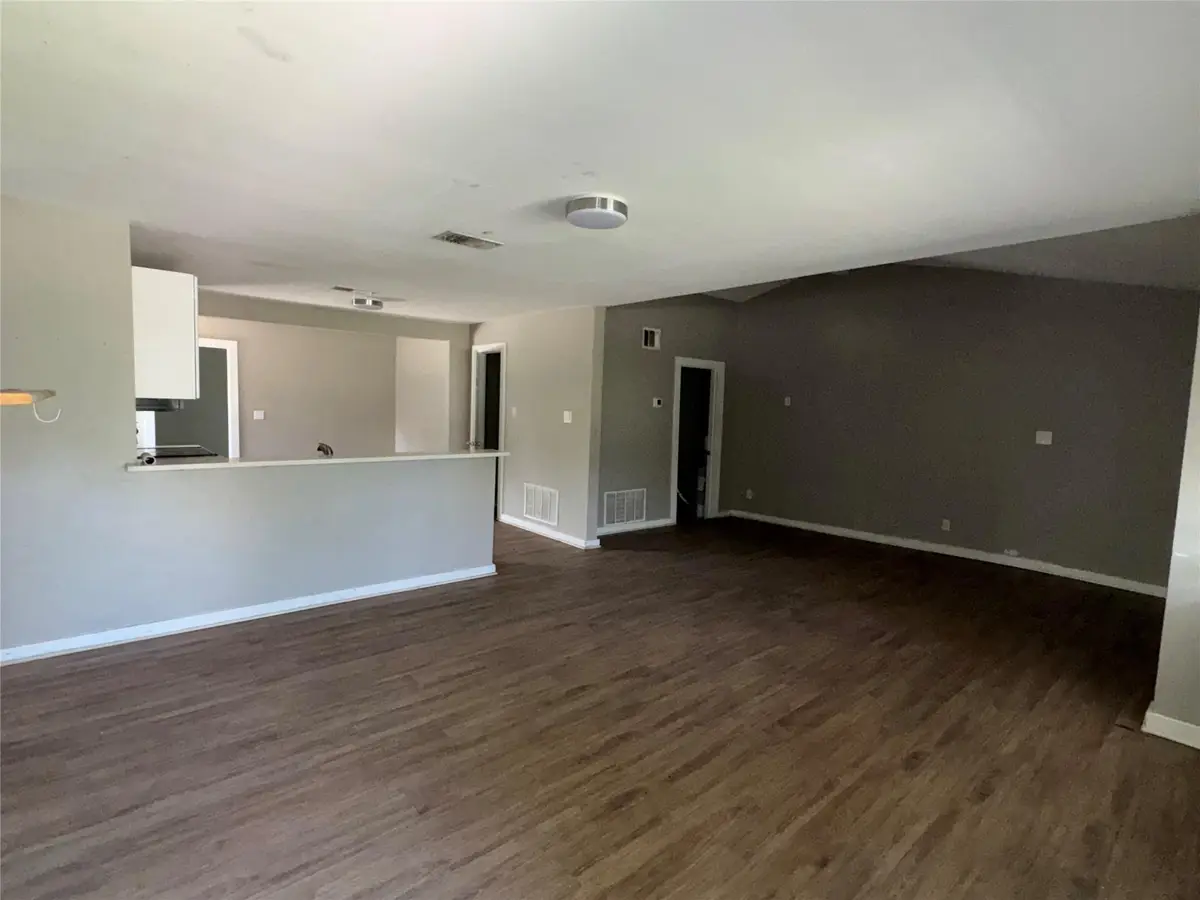 6703 Galindo St, Austin, TX 78741 - #1