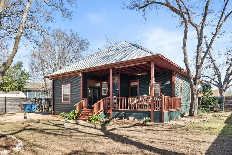 518 N Avenue F, Elgin, TX 78621 - #3