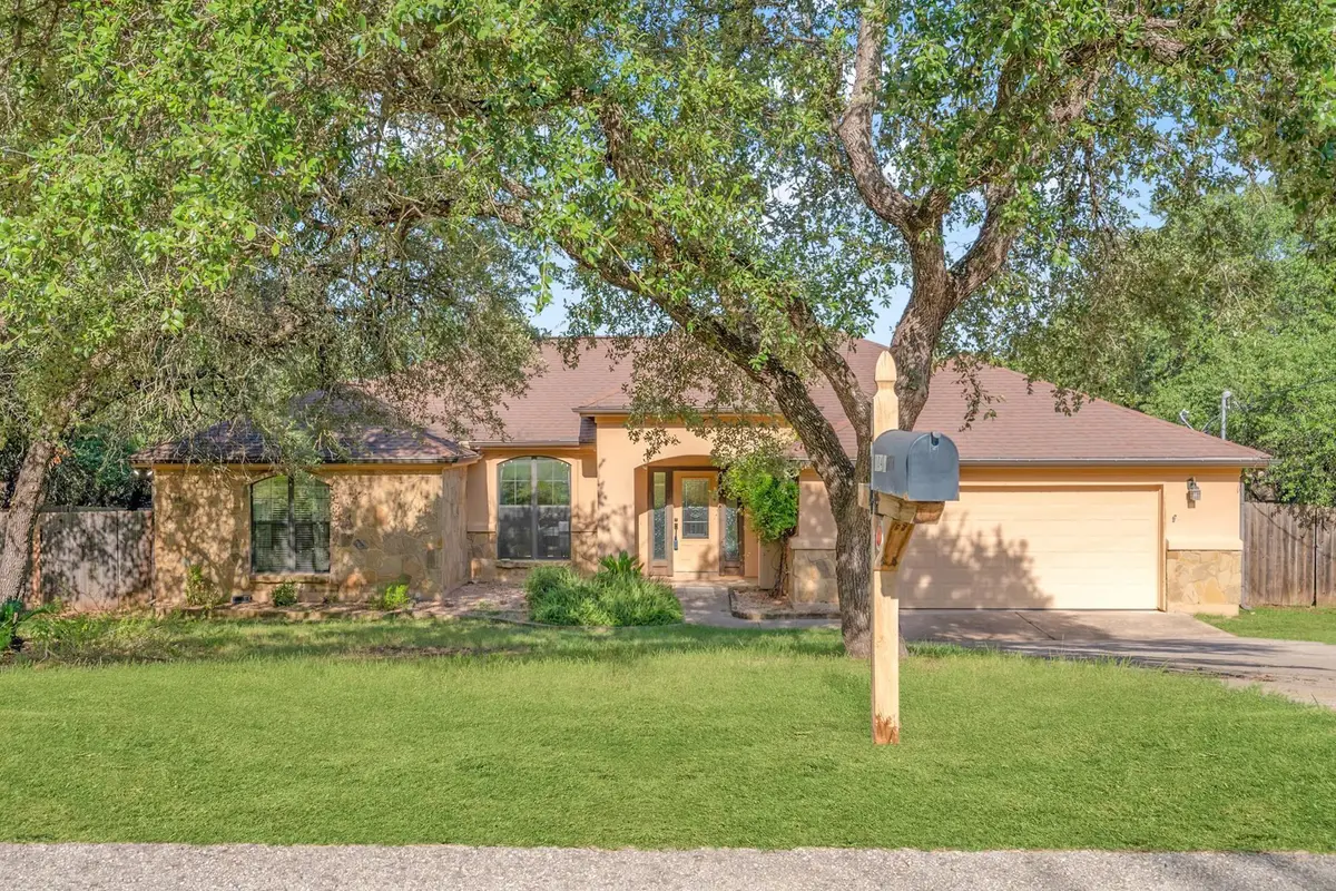 104 Cowal Dr N, Spicewood, TX 78669 - #1