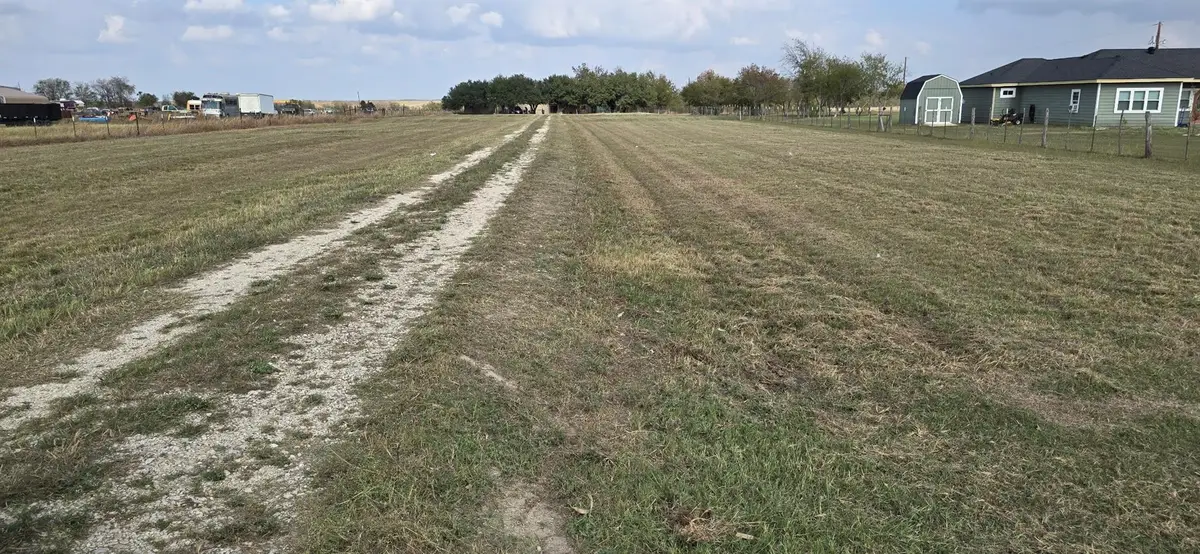 201 930 Par, Taylor, TX 76574 - Image #1