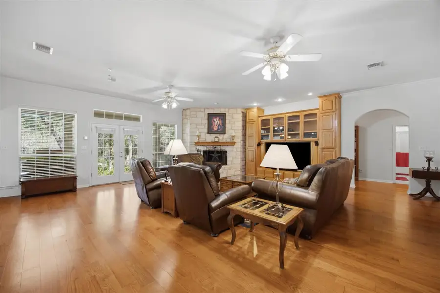 197 Elm Wood Dr, Elgin, TX 78621 - #3