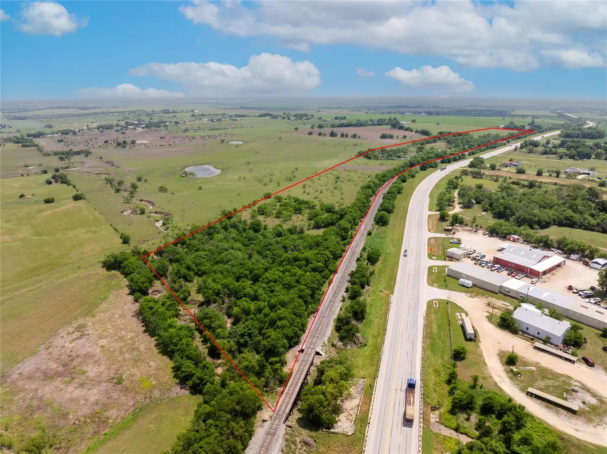 2901 S Main St, Taylor, TX 76574 - #1