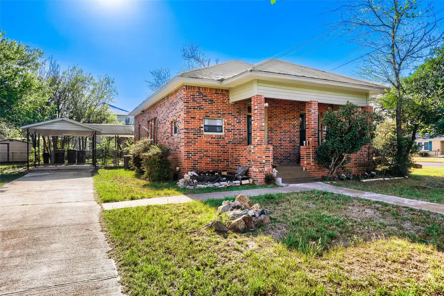 208 N Avenue B, Elgin, TX 78621 - #3