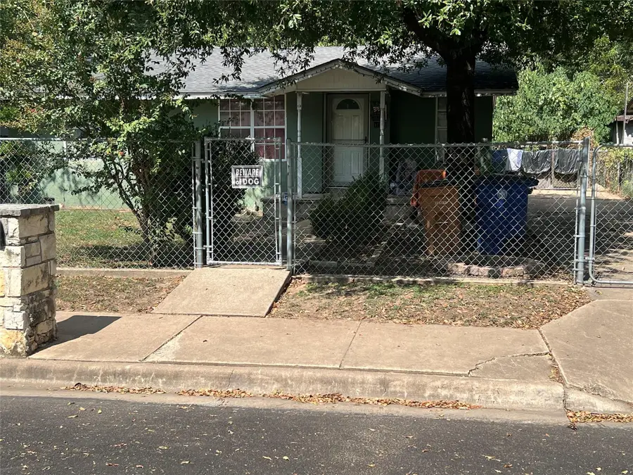 1124 Spur St, Austin, TX 78721 - #3