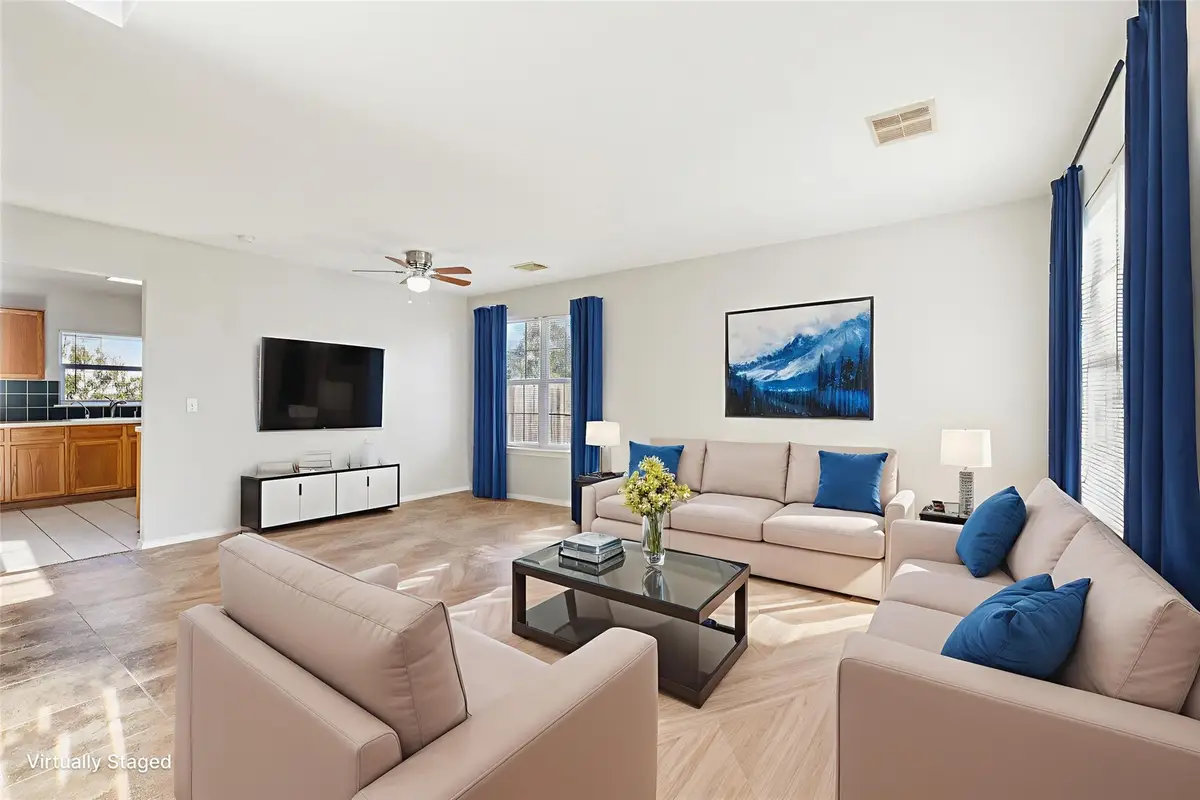 924 Melted Candle Cv, Pflugerville, TX 78660 - Image #1