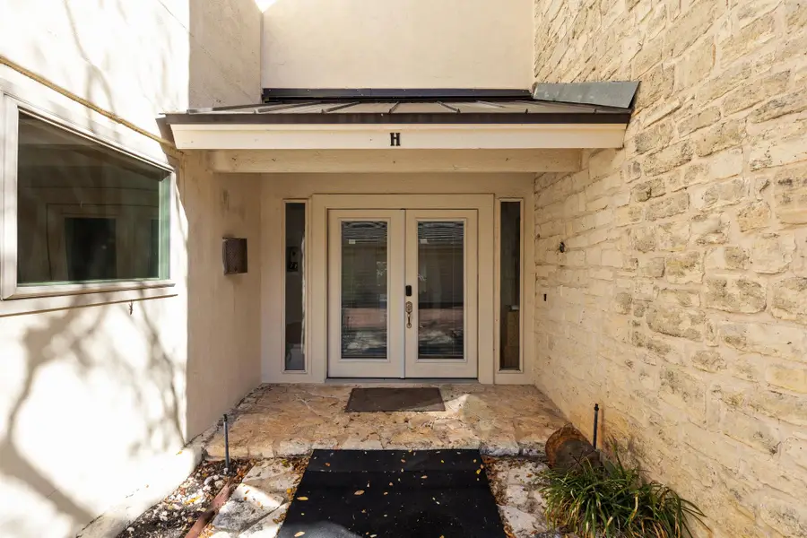 1 Crystal Springs Court Ct #H, The Hills, TX 78738 - #3