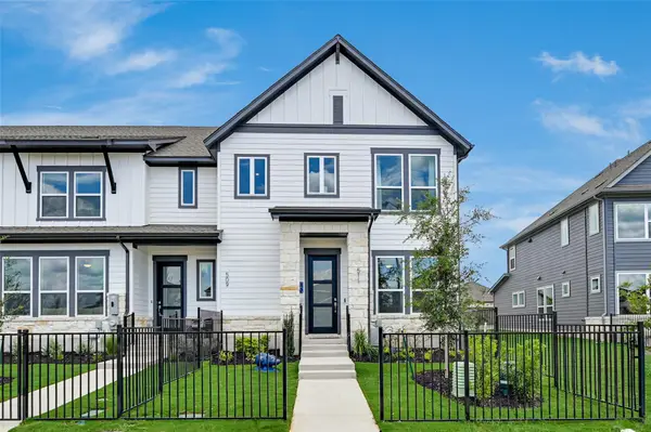 511 Emory Crossing Blvd, Hutto, TX 78634