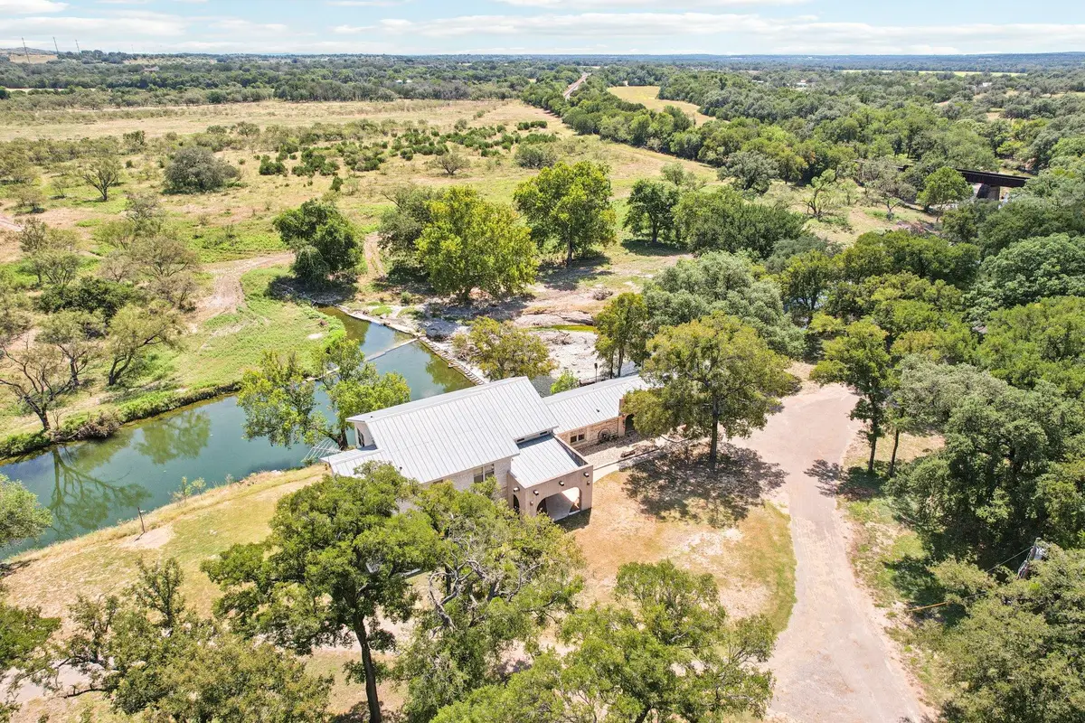 190 Private Road 3011, Lampasas, TX 76550 - Image #1