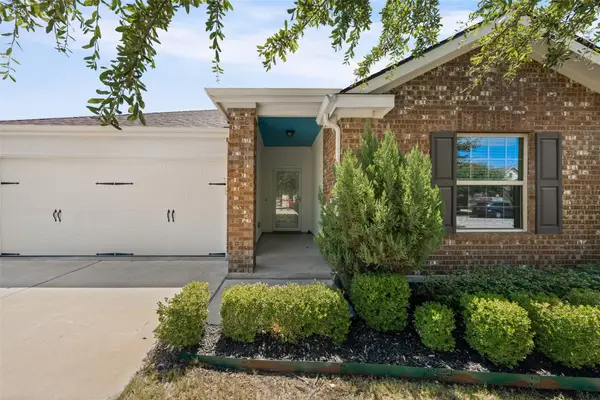 912 Wolcott Dr, Leander, TX 78641