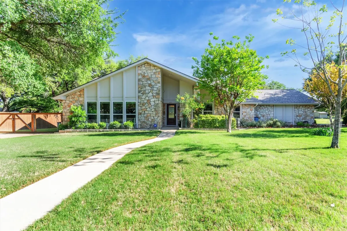 204 Mesa Dr, Georgetown, TX 78628 - #1