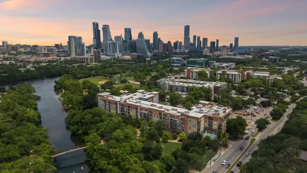 1900 Barton Springs Rd #5032, Austin, TX 78704