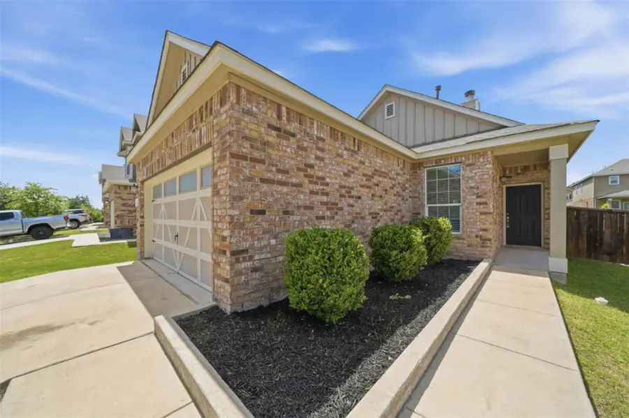 225 Danablu Dr, Hutto, TX 78634 - #3