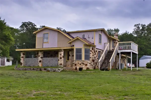 109 Wayside Dr, Elgin, TX 78621
