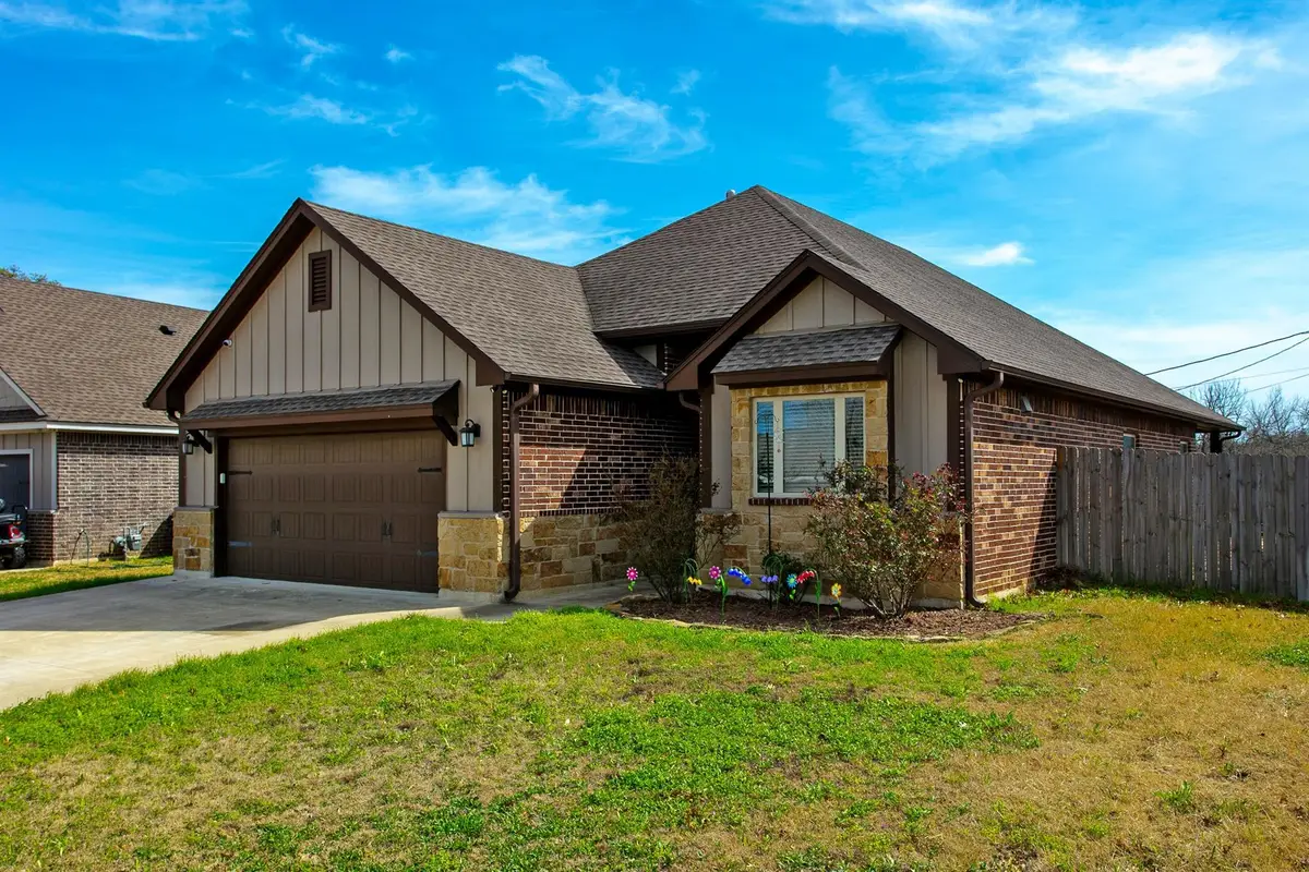 511 Sunny St, Caldwell, TX 77836 - #1