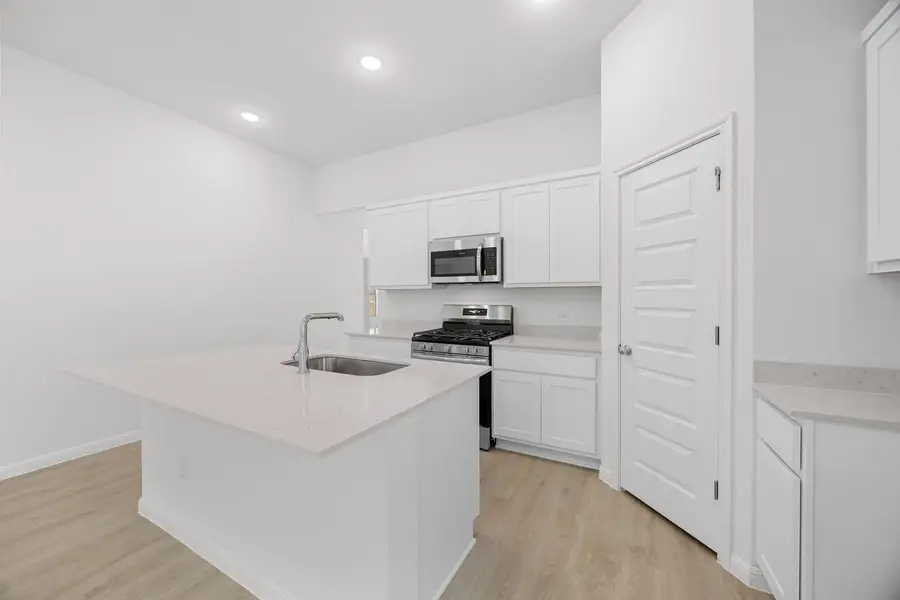 437 Lucky Ave, Elgin, TX 78621 - #3