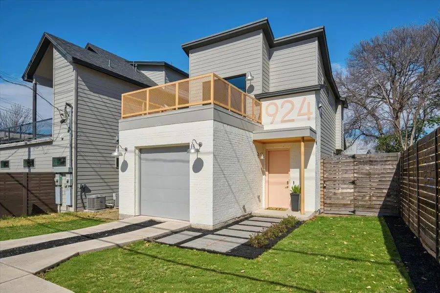 924 Cardinal Ln, Austin, TX 78704 - #3