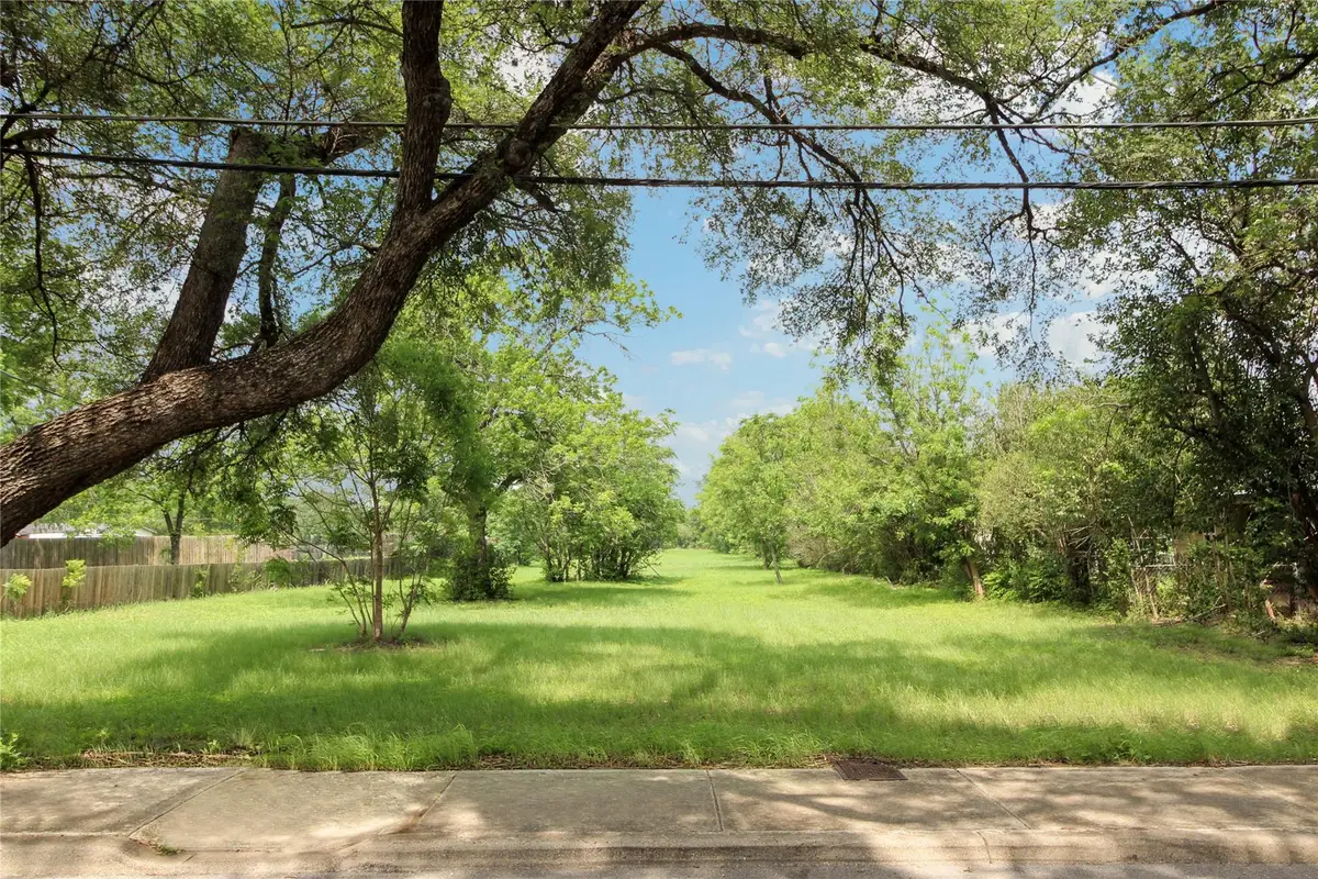 633 Uhland Rd, San Marcos, TX 78666 - #1