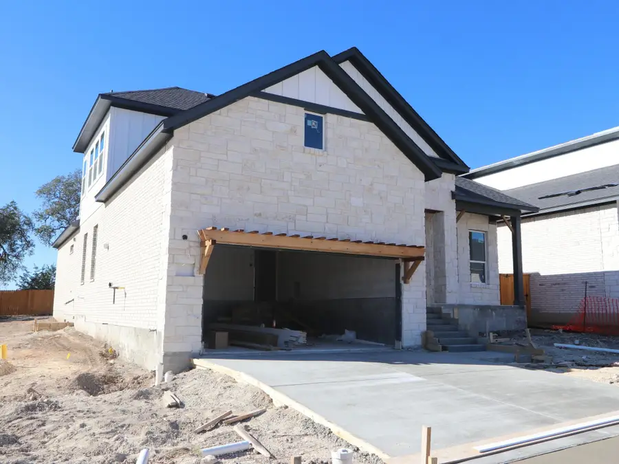 350 Bishop Wood Rd, Dripping Springs, TX 78620 - Image #2